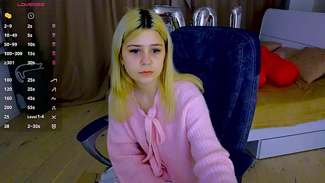 ApheliaStar online show from 02/15/26, 03:53