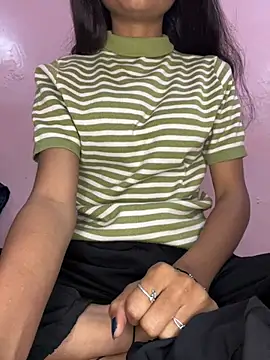 paribaby09 online show from 02/05/26, 01:43