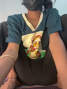 paribaby09 online show from 03/22/26, 04:10