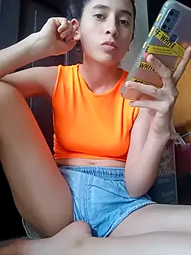 honeyhotgirl19 online show from 01/12/26, 07:30