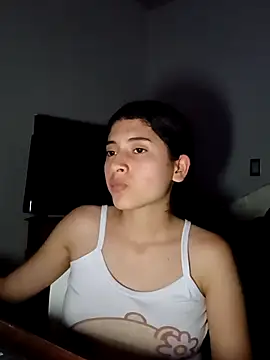 honeyhotgirl19 online show from 03/01/26, 04:47