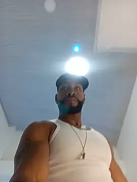 Snapshot of Dante_Knox chatting on 07/18/26, 11:47 Dante Knox online show from 07/18/26, 11:47