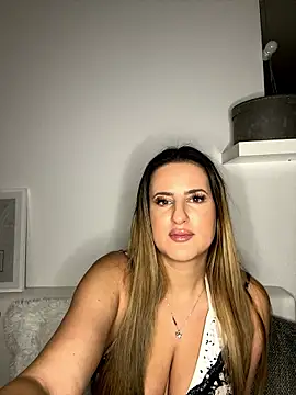 Liana-1 online show from 01/15/26, 05:27