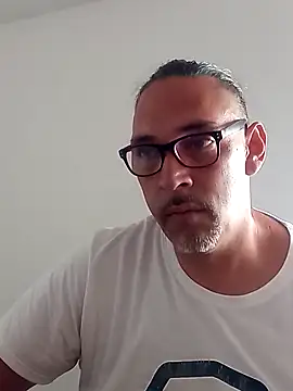 Snapshot of Big_vittollo chatting on 02/15/26, 03:09 Big vittollo online show from 02/15/26, 03:09