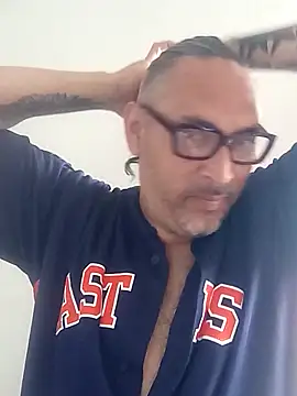 Snapshot of Big_vittollo chatting on 02/21/26, 03:02 Big vittollo online show from 02/21/26, 03:02