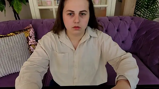 Snapshot of MikaFoxy chatting on 04/07/26, 05:08 MikaFoxy online show from 04/07/26, 05:08