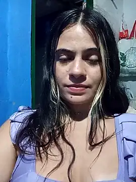 Snapshot of Megan_nica chatting on 05/05/26, 01:24 Megan nica online show from 05/05/26, 01:24
