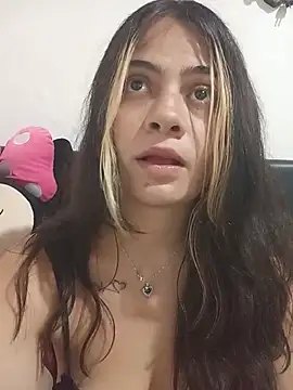 Snapshot of Megan_nica chatting on 05/16/26, 05:45 Megan nica online show from 05/16/26, 05:45