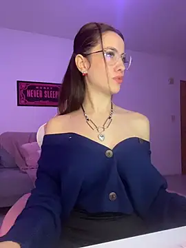 LolaSB online show from 05/05/26, 02:52