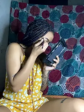 Snapshot of Meriida chatting on 04/11/26, 05:45 Meriida online show from 04/11/26, 05:45