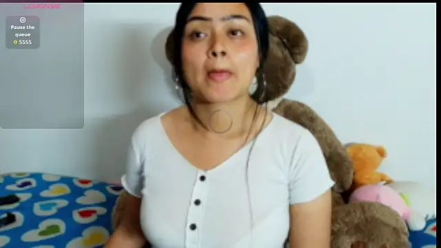 Snapshot of gabriela_grace1 chatting on 04/07/26, 02:01 gabriela grace1 online show from 04/07/26, 02:01