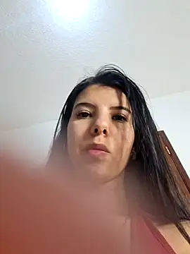 Snapshot of jade03_ chatting on 04/19/26, 10:45 jade03 online show from 04/19/26, 10:45