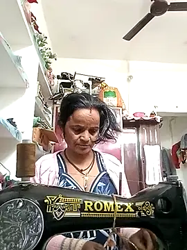 Snapshot of kiiuu_sexe chatting on 02/02/26, 07:29 kiiuu sexe online show from 02/02/26, 07:29