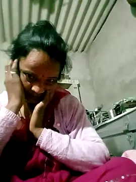 Snapshot of kiiuu_sexe chatting on 02/17/26, 12:51 kiiuu sexe online show from 02/17/26, 12:51