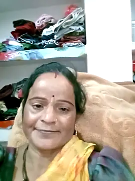 Snapshot of kiiuu_sexe chatting on 02/19/26, 05:14 kiiuu sexe online show from 02/19/26, 05:14