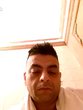 Snapshot of ashleellaunda7582 chatting on 03/09/26, 02:04 ashleellaunda7582 online show from 03/09/26, 02:04