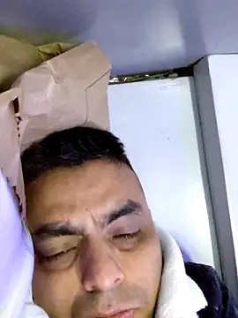 Snapshot of ashleellaunda7582 chatting on 03/10/26, 02:44 ashleellaunda7582 online show from 03/10/26, 02:44