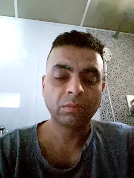 Snapshot of ashleellaunda7582 chatting on 03/15/26, 07:58 ashleellaunda7582 online show from 03/15/26, 07:58