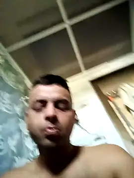 Snapshot of ashleellaunda7582 chatting on 03/23/26, 06:28 ashleellaunda7582 online show from 03/23/26, 06:28