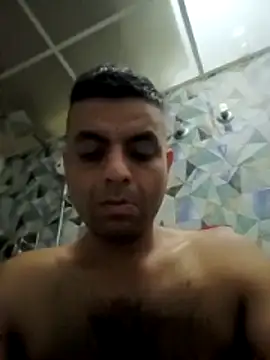 Snapshot of ashleellaunda7582 chatting on 03/25/26, 07:42 ashleellaunda7582 online show from 03/25/26, 07:42