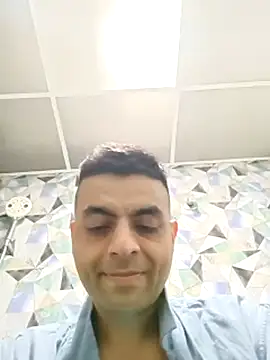 Snapshot of ashleellaunda7582 chatting on 03/26/26, 06:24 ashleellaunda7582 online show from 03/26/26, 06:24