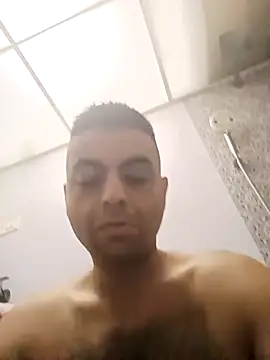 Snapshot of ashleellaunda7582 chatting on 03/29/26, 04:23 ashleellaunda7582 online show from 03/29/26, 04:23