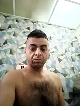 Snapshot of ashleellaunda7582 chatting on 03/31/26, 04:02 ashleellaunda7582 online show from 03/31/26, 04:02