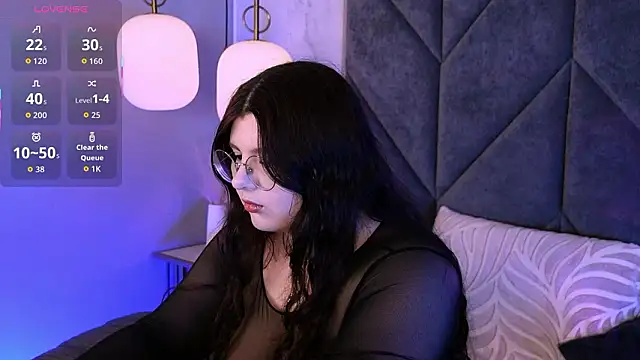 Siena aa online show from 02/15/26, 01:52