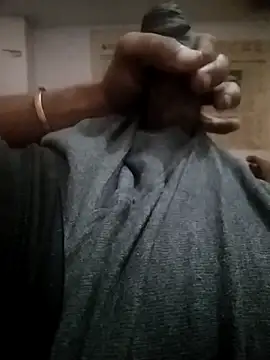 Snapshot of Mafiya0102 chatting on 02/17/26, 10:45 Mafiya0102 online show from 02/17/26, 10:45