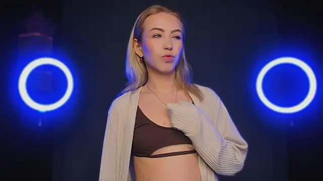 Moon Silk online show from 01/14/26, 06:19