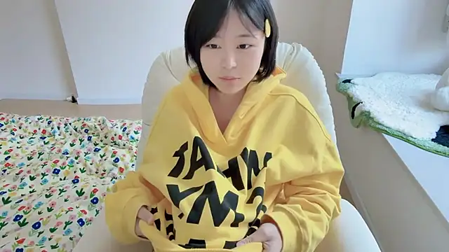 Snapshot of Onefiona chatting on 03/27/26, 07:36 Onefiona online show from 03/27/26, 07:36