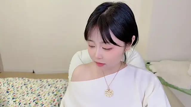 Snapshot of Onefiona chatting on 04/08/26, 01:44 Onefiona online show from 04/08/26, 01:44