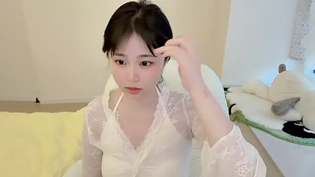 Snapshot of Onefiona chatting on 04/09/26, 05:40 Onefiona online show from 04/09/26, 05:40