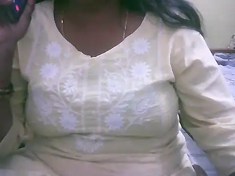 Snapshot of mohini_bhabhi chatting on 04/13/26, 08:42 mohini bhabhi online show from 04/13/26, 08:42