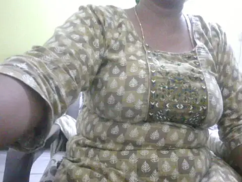 Snapshot of mohini_bhabhi chatting on 06/18/26, 11:58 mohini bhabhi online show from 06/18/26, 11:58