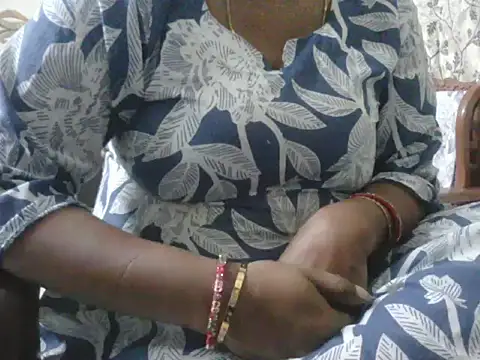 Snapshot of mohini_bhabhi chatting on 07/29/26, 02:21 mohini bhabhi online show from 07/29/26, 02:21