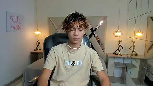 Snapshot of Anyelo_Twink chatting on 03/09/26, 02:21 Anyelo Twink online show from 03/09/26, 02:21