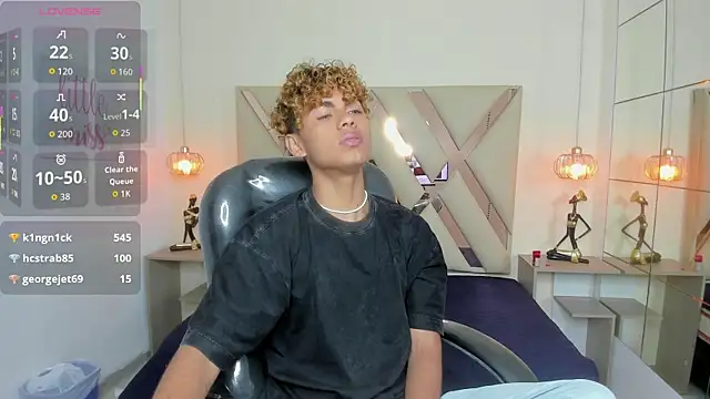 Snapshot of Anyelo_Twink chatting on 04/06/26, 04:46 Anyelo Twink online show from 04/06/26, 04:46