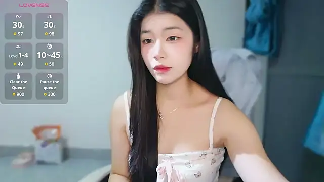 Snapshot of -XiaoYu-777 chatting on 02/12/26, 11:05 -XiaoYu-777 online show from 02/12/26, 11:05