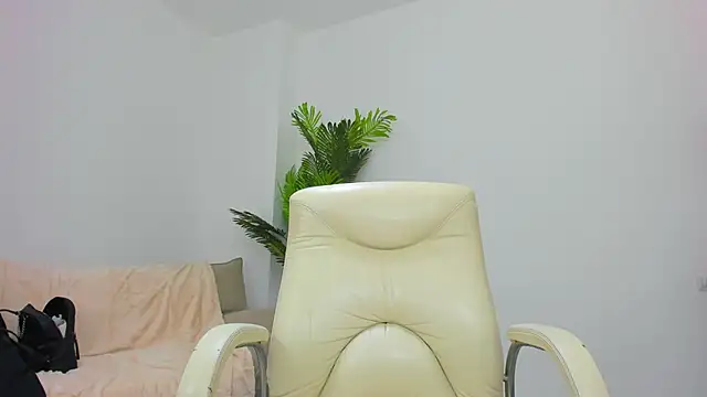 Carla Shine online show from 01/16/26, 05:22