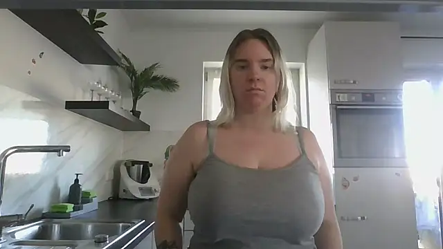 MinchenBienchen98 online show from 03/05/26, 10:22