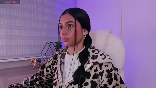 lilith petit  online show from 04/08/26, 12:49