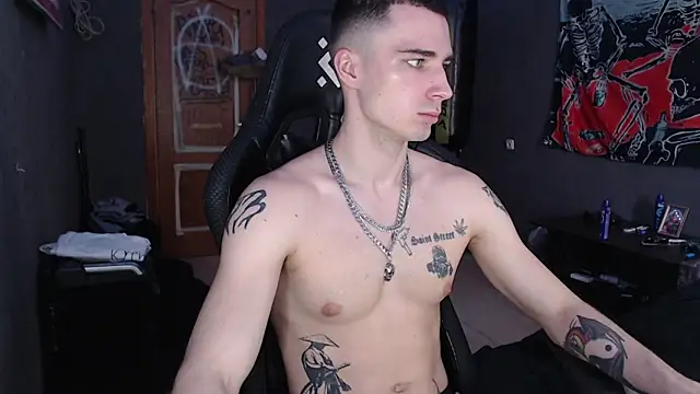 Snapshot of Jack_loveeee chatting on 04/11/26, 08:40 Jack loveeee online show from 04/11/26, 08:40