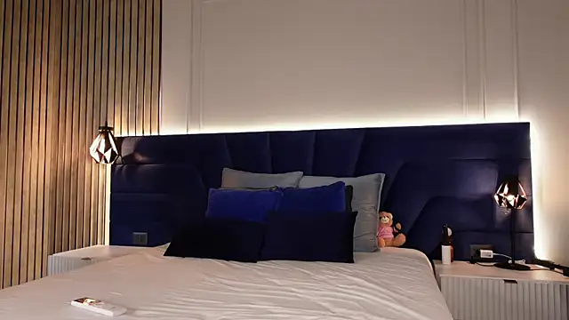 Snapshot of KylieeV chatting on 04/29/26, 07:23 KylieeV online show from 04/29/26, 07:23