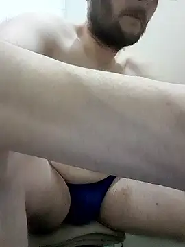 Snapshot of 80julien chatting on 01/15/26, 09:51 80julien online show from 01/15/26, 09:51