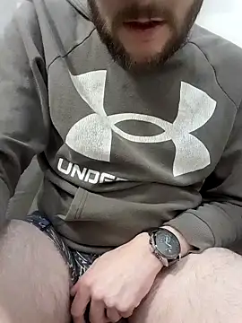 Snapshot of 80julien chatting on 01/31/26, 09:35 80julien online show from 01/31/26, 09:35