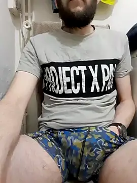 Snapshot of 80julien chatting on 02/14/26, 10:23 80julien online show from 02/14/26, 10:23