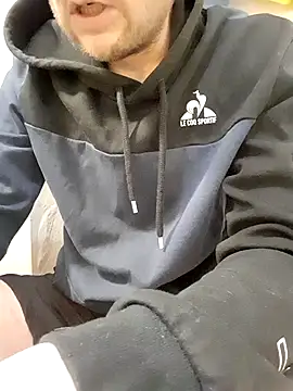 Snapshot of 80julien chatting on 02/22/26, 12:26 80julien online show from 02/22/26, 12:26