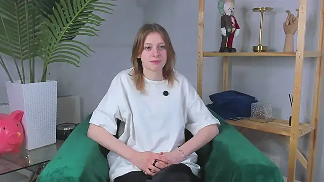 ChereeMoreles online show from 01/11/26, 01:27