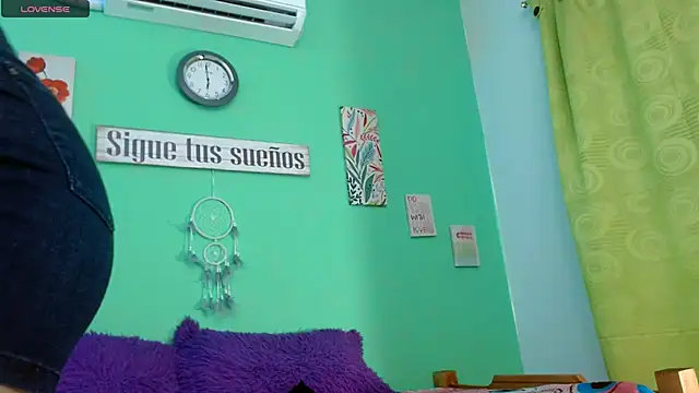 Snapshot of lucerodelamanana343 chatting on 05/15/26, 07:32 lucerodelamanana343 online show from 05/15/26, 07:32